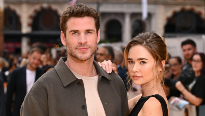 Liam Hemsworth Girlfriend