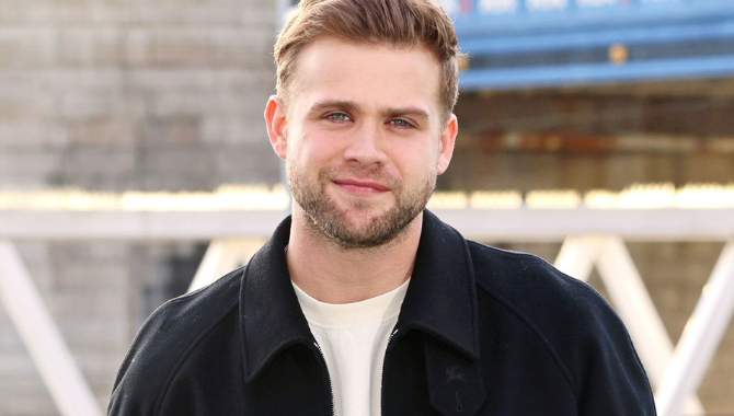 Leo Woodall Height